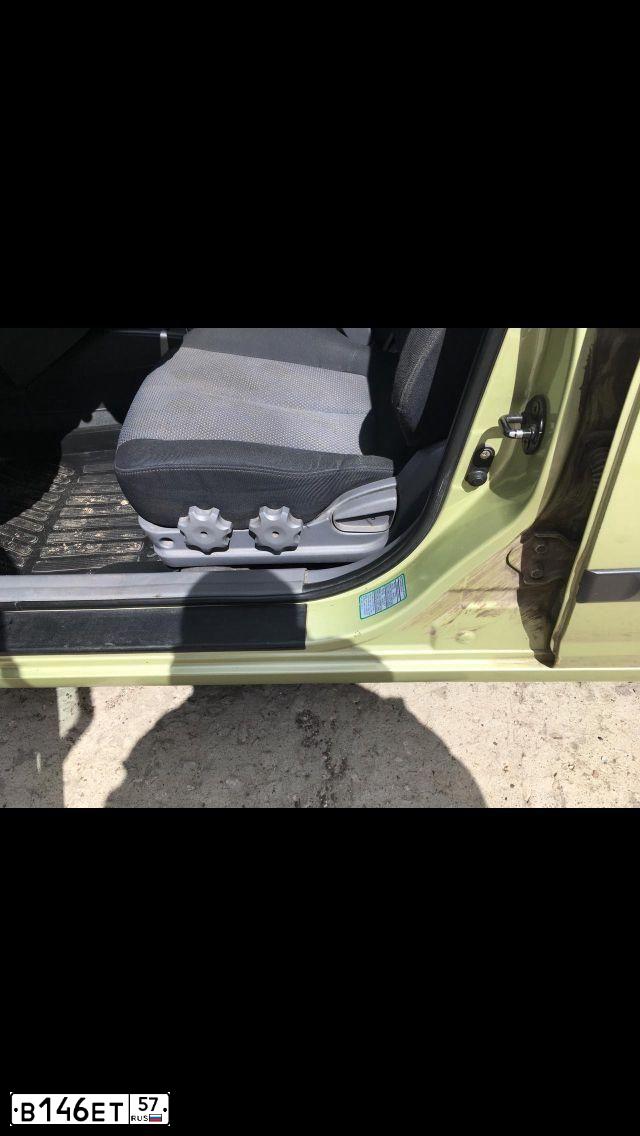 Фото автомобиля HYUNDAI ELANTRA, 2006 — госномер В100АК57. Цвет: ЖЕЛТО-ПЕСОЧНЫЙ