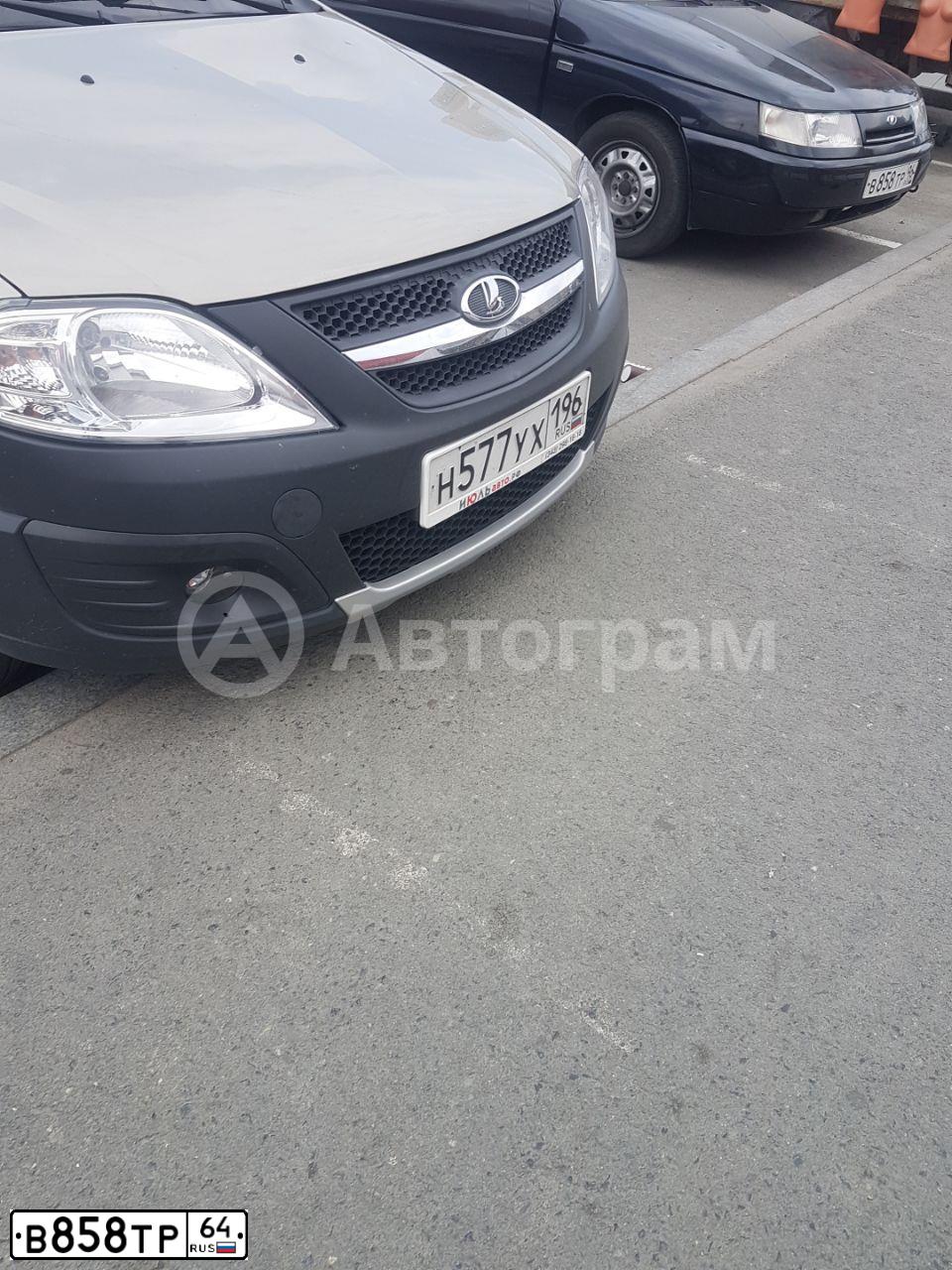 Фото автомобиля LADA 2107, 2008 — госномер Х544МА64. Цвет: ЯРКО БЕЛЫЙ