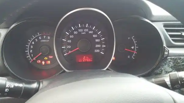 Фото автомобиля KIA RIO, 2014 — госномер К219ЕН716