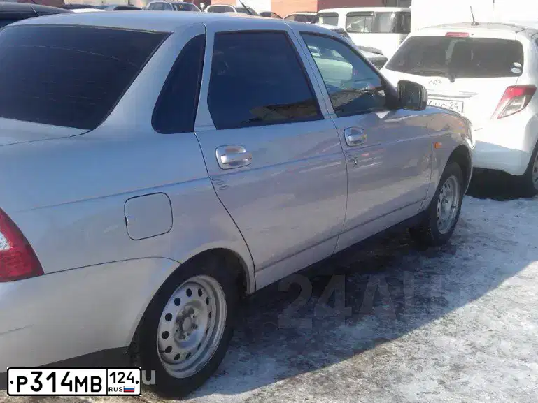 Фото автомобиля LADA PRIORA, 2013 — госномер А716АМ155. Цвет: Серебристый