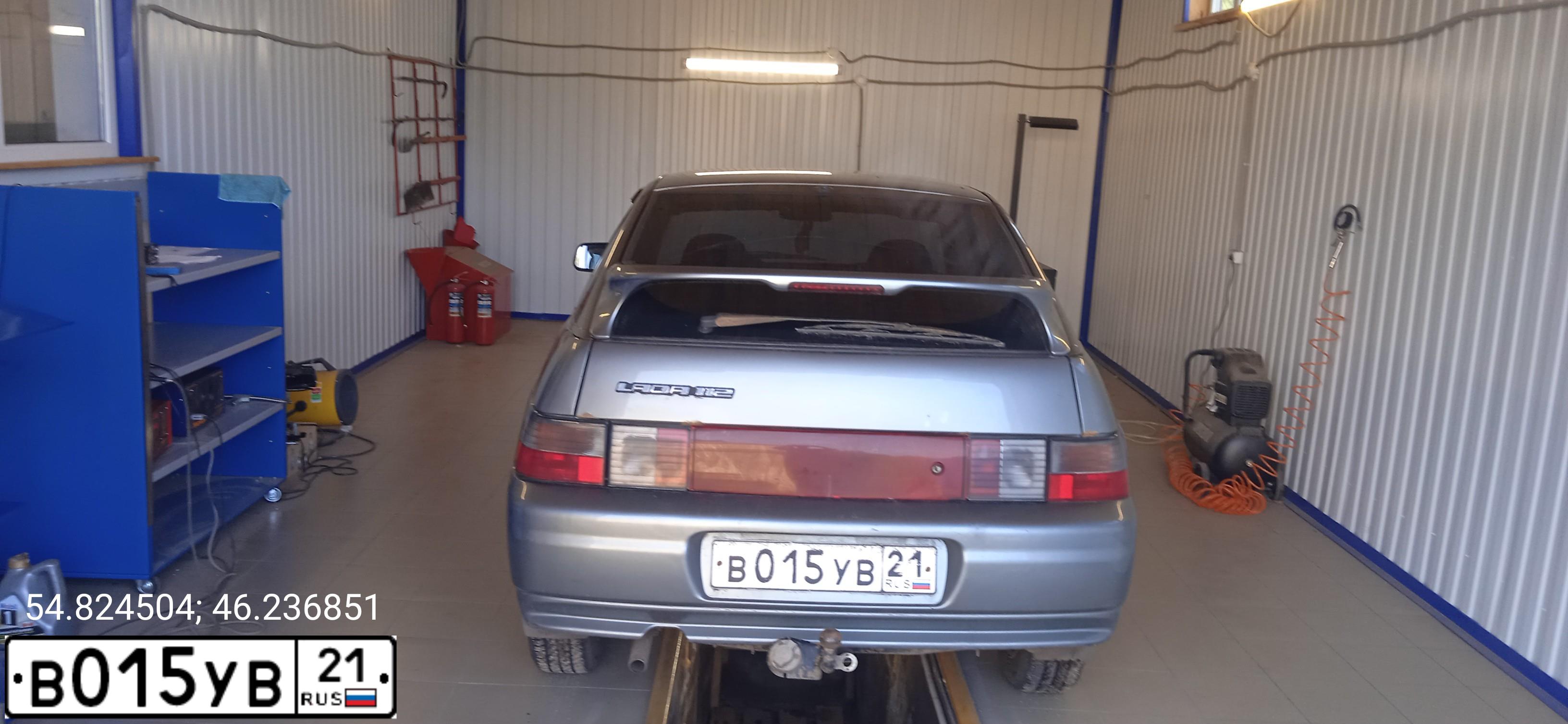 Фото автомобиля LADA 2112 LADA, 2007 — госномер В015УВ21. Цвет: средний серо-зеленый металлик