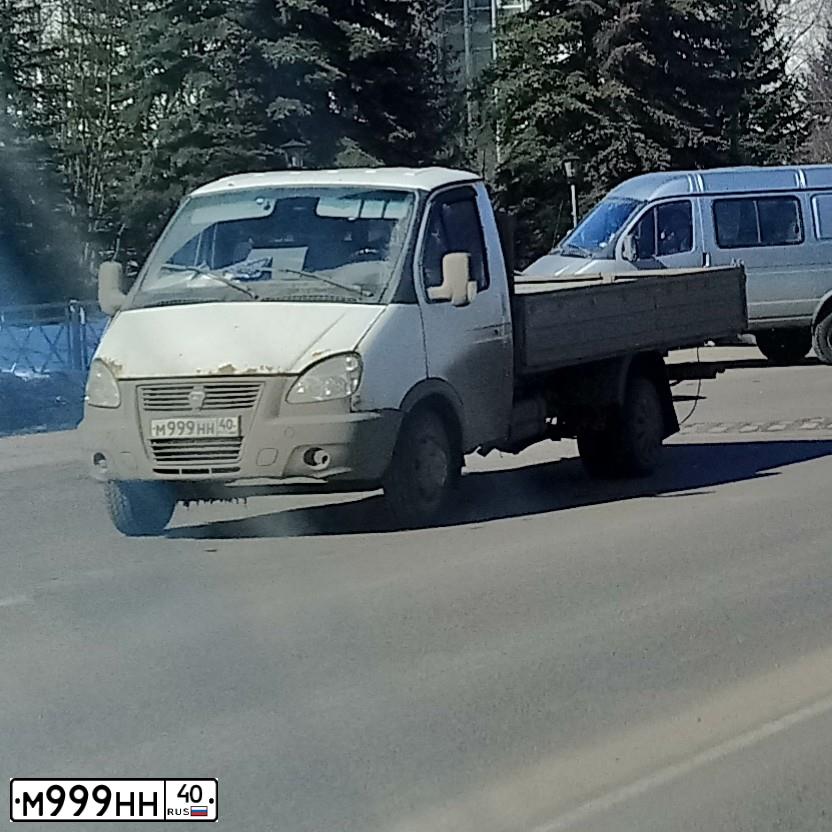 Фото автомобиля GAZ Z 3302 GAZEL, 2004 — госномер В111НА40. Цвет: СНЕЖНО-БЕЛЫЙ