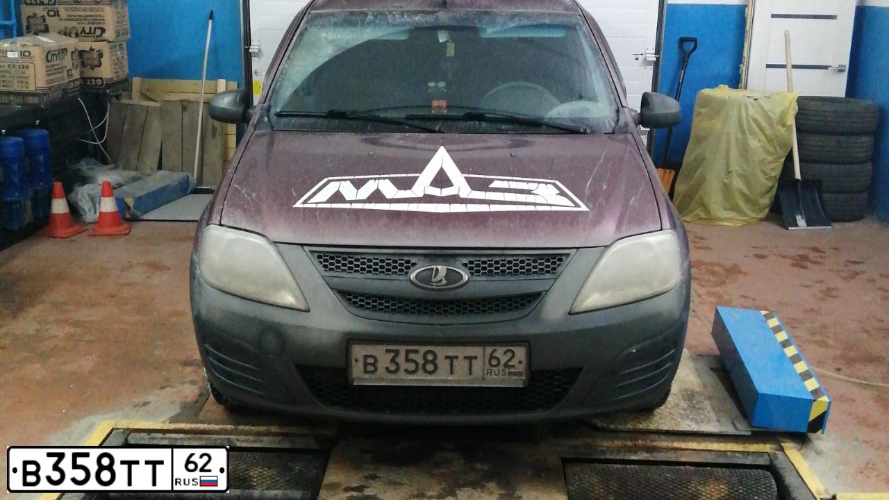 Фото автомобиля LADA LARGUS FURGON, 2014 — госномер О416ЕВ977. Цвет: Красный