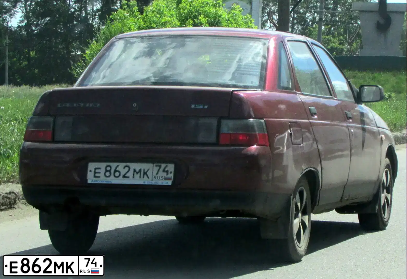 Фото автомобиля LADA 2110, 2000 — госномер Е862МК74. Цвет: ТЕМНО-КРАСНЫЙ