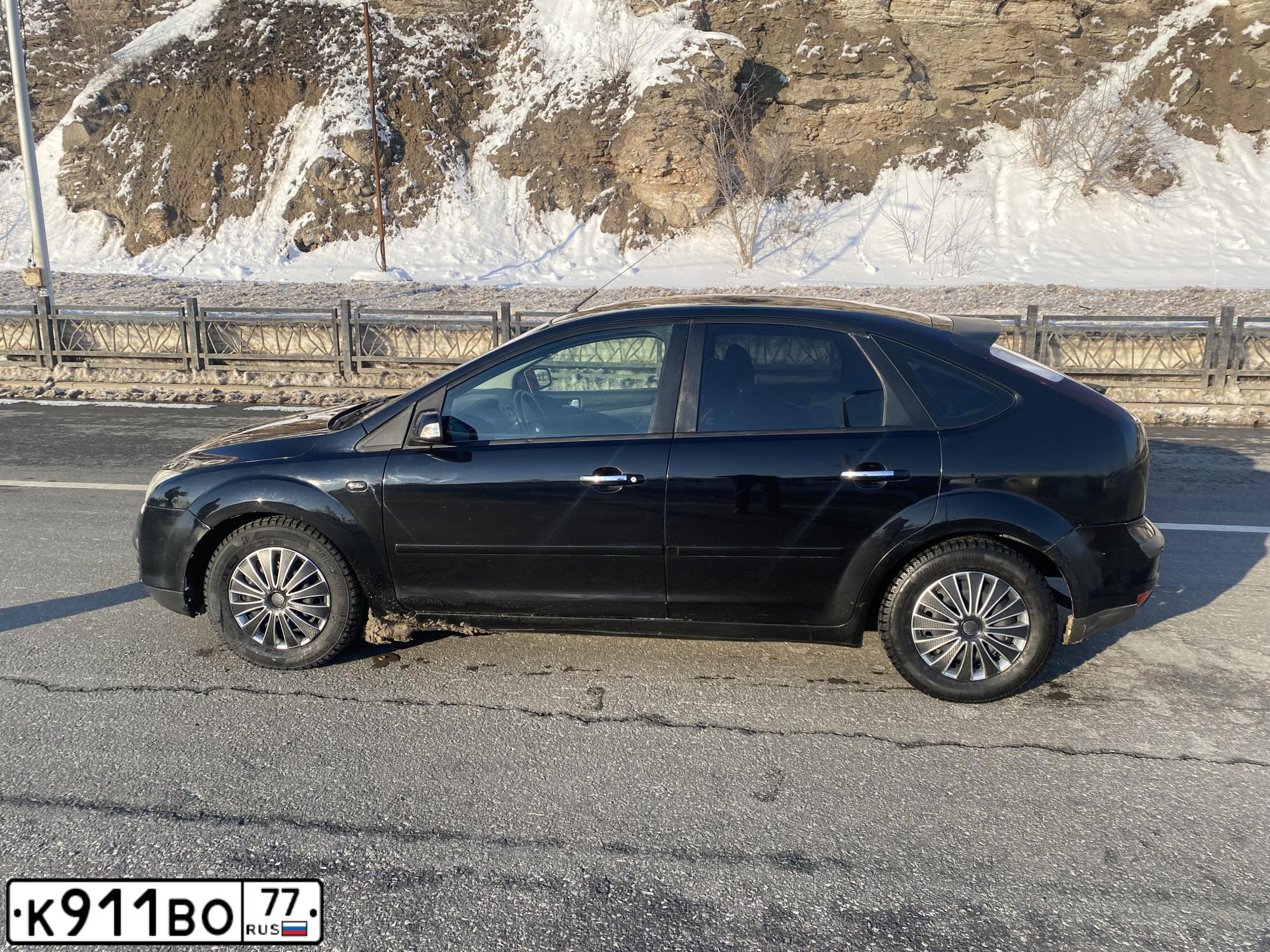 Фото автомобиля FORD FOCUS, 2007 — госномер Е643ЕН774. Цвет: ЧЕРНЫЙ