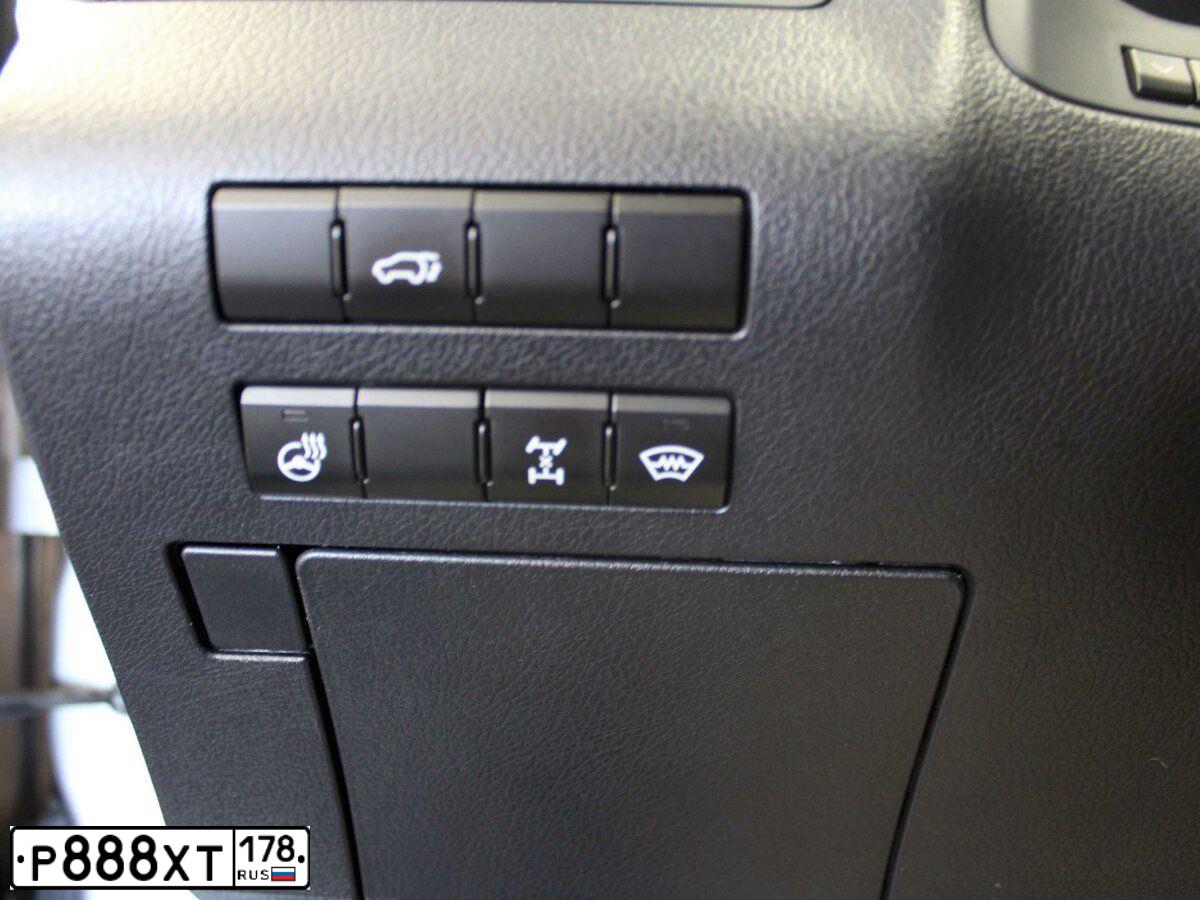 Фото автомобиля NISSAN QASHQAI, 2014 — госномер Н007КА154. Цвет: Белый
