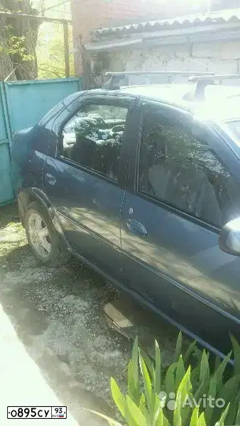 Фото автомобиля RENAULT LOGAN, 2010 — госномер Т828АВ185. Цвет: синий