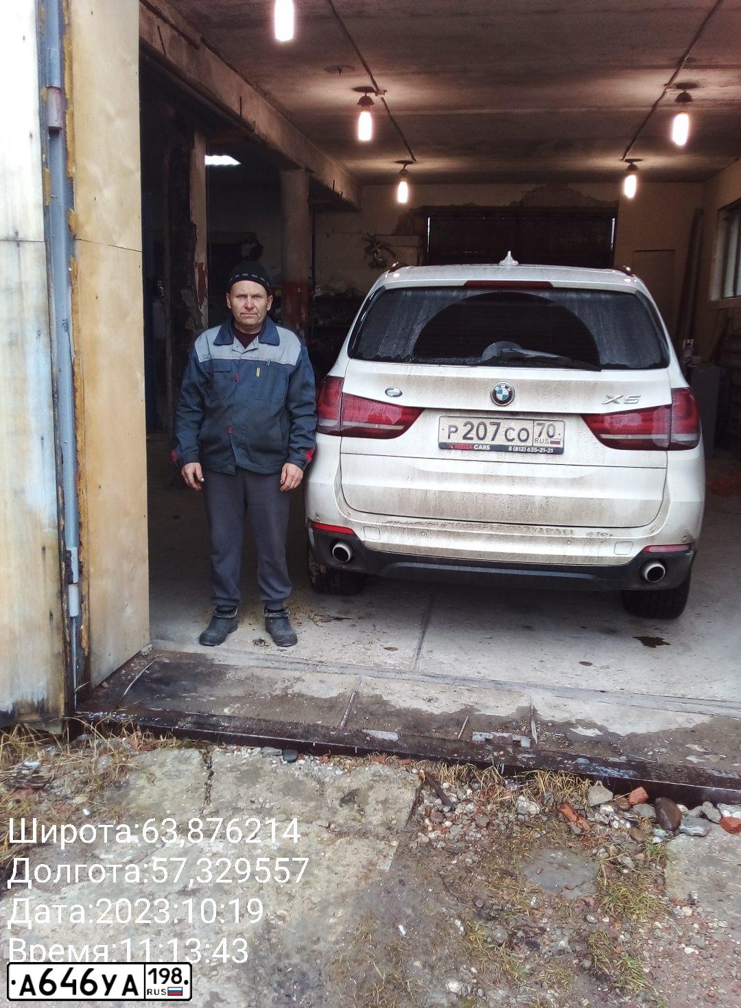 Фото автомобиля BMW X5, 2015 — госномер Р231ХА11. Цвет: БЕЛЫЙ МЕТАЛЛИК