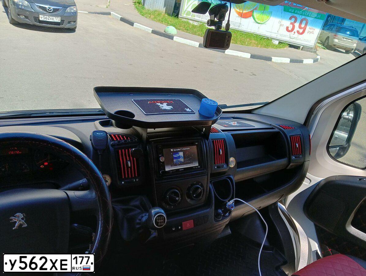 Фото автомобиля MAZDA 3, 2007 — госномер У562ХЕ177. Цвет: ТЕМНО-СЕРЫЙ