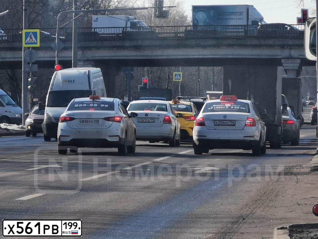 Фото автомобиля RENAULT KOLEOS, 2008 — госномер А919ТН122. Цвет: СВЕТЛО-СЕРЫЙ