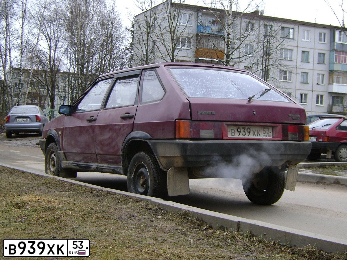 Фото автомобиля LADA 2109 SAMARA, 1996 — госномер В939ХК53. Цвет: Вишневый