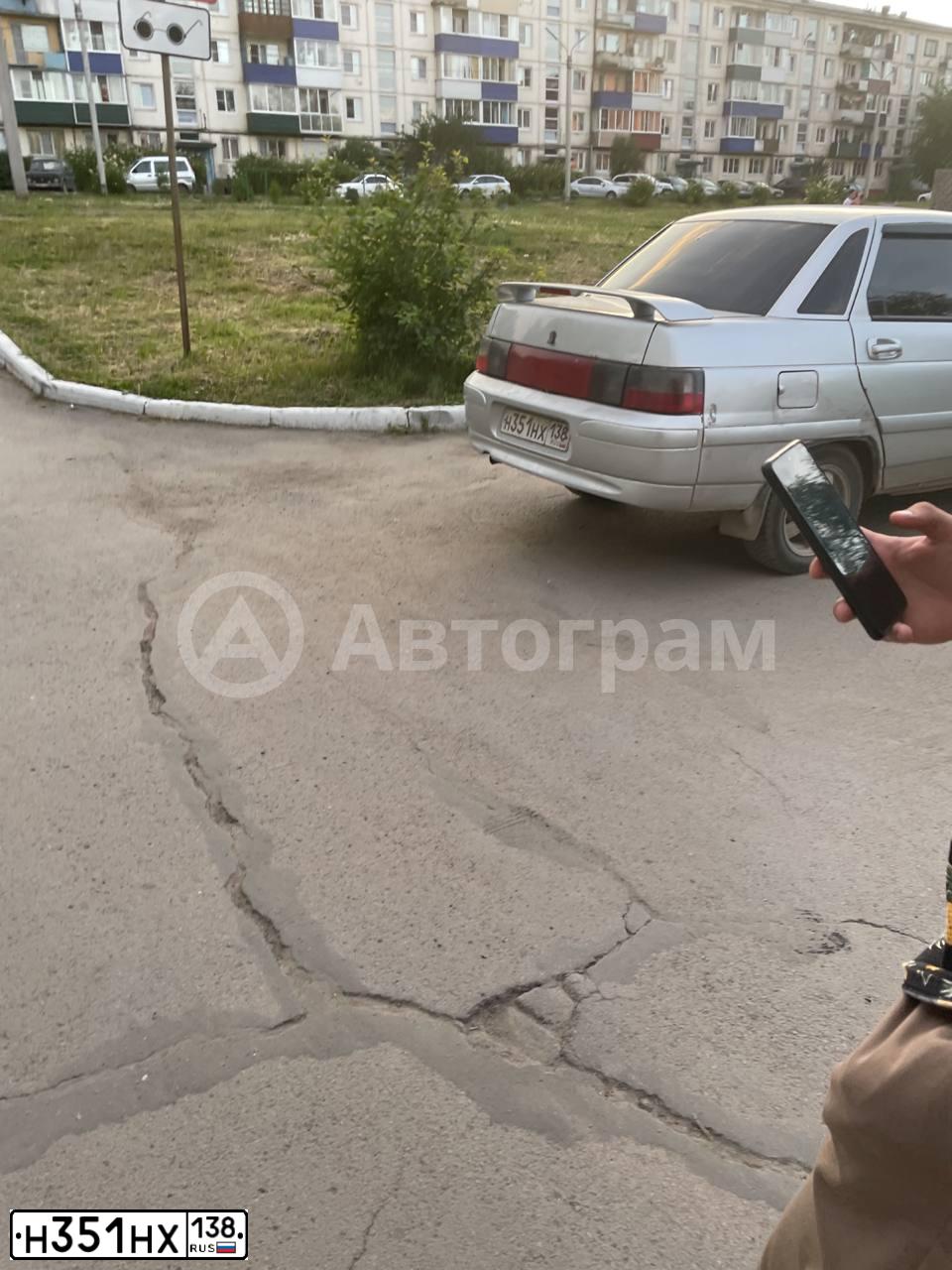 Фото автомобиля LADA 2110, 2003 — госномер М296МН37. Цвет: Серебристый