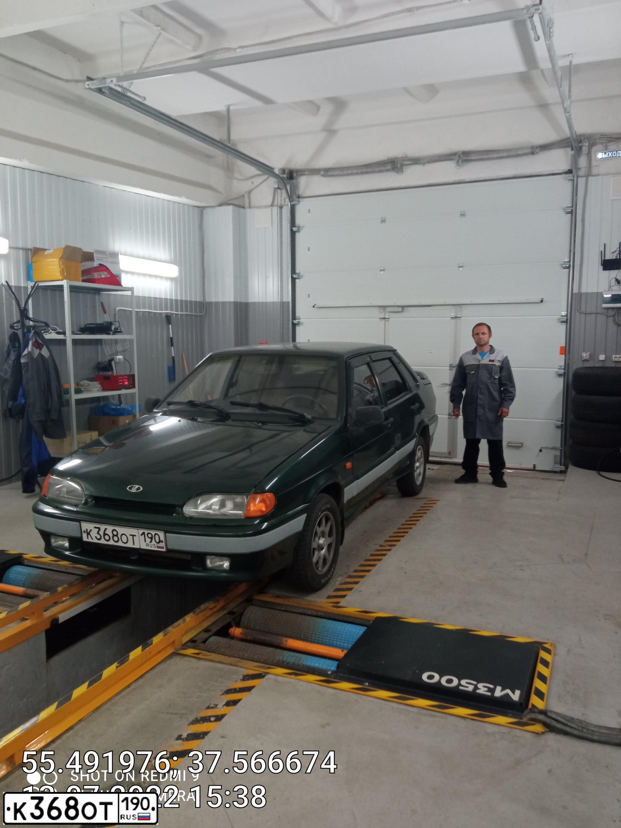 Фото автомобиля LADA 2115 SAMARA, 2003 — госномер К368ОТ190. Цвет: ЗЕЛЕНЫЙ ТЕМНЫЙ