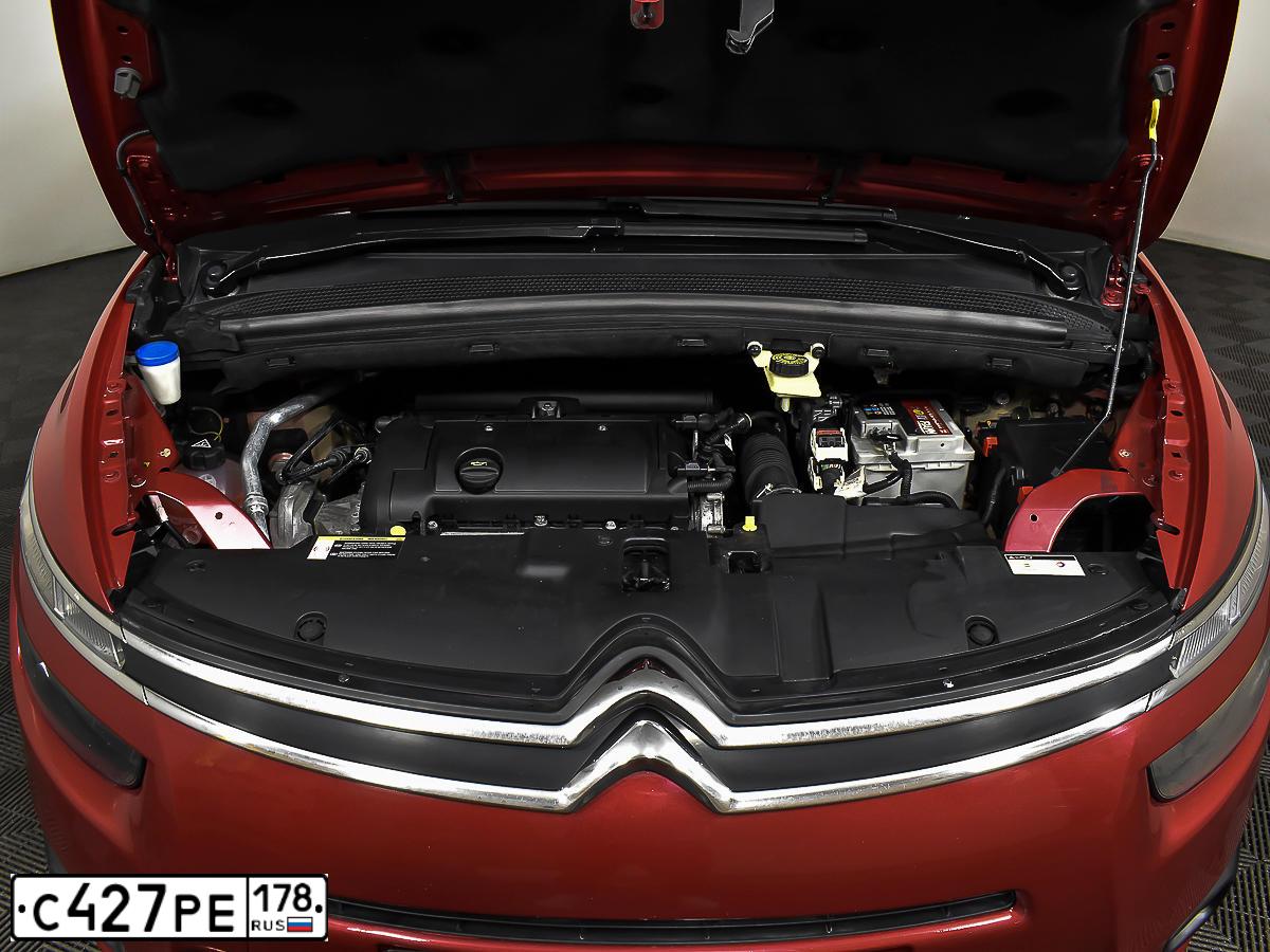 Фото автомобиля CITROEN C4 PICASSO, 2014 — госномер С427РЕ178. Цвет: Красный