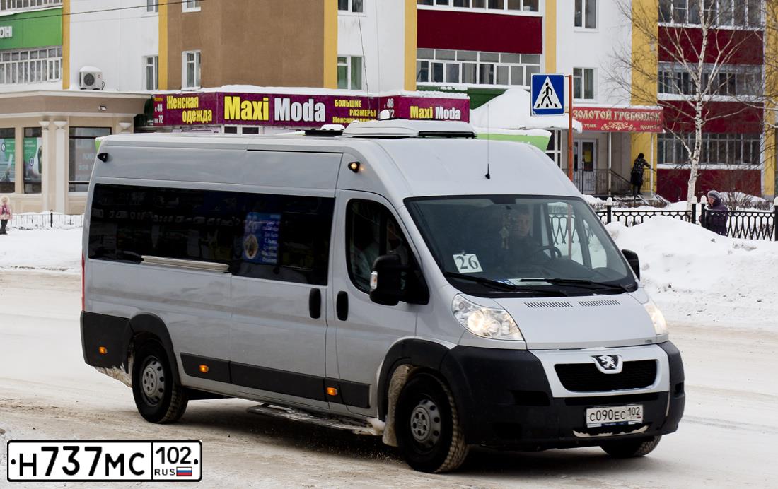 Фото автомобиля PEUGEOT BOXER, 2014 — госномер С090ЕС102. Цвет: серебристый
