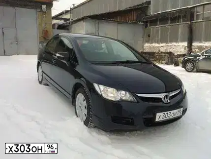 Фото автомобиля HONDA CIVIC, 2008 — госномер Х303ОН96. Цвет: ТЕМНО-СИНИЙ