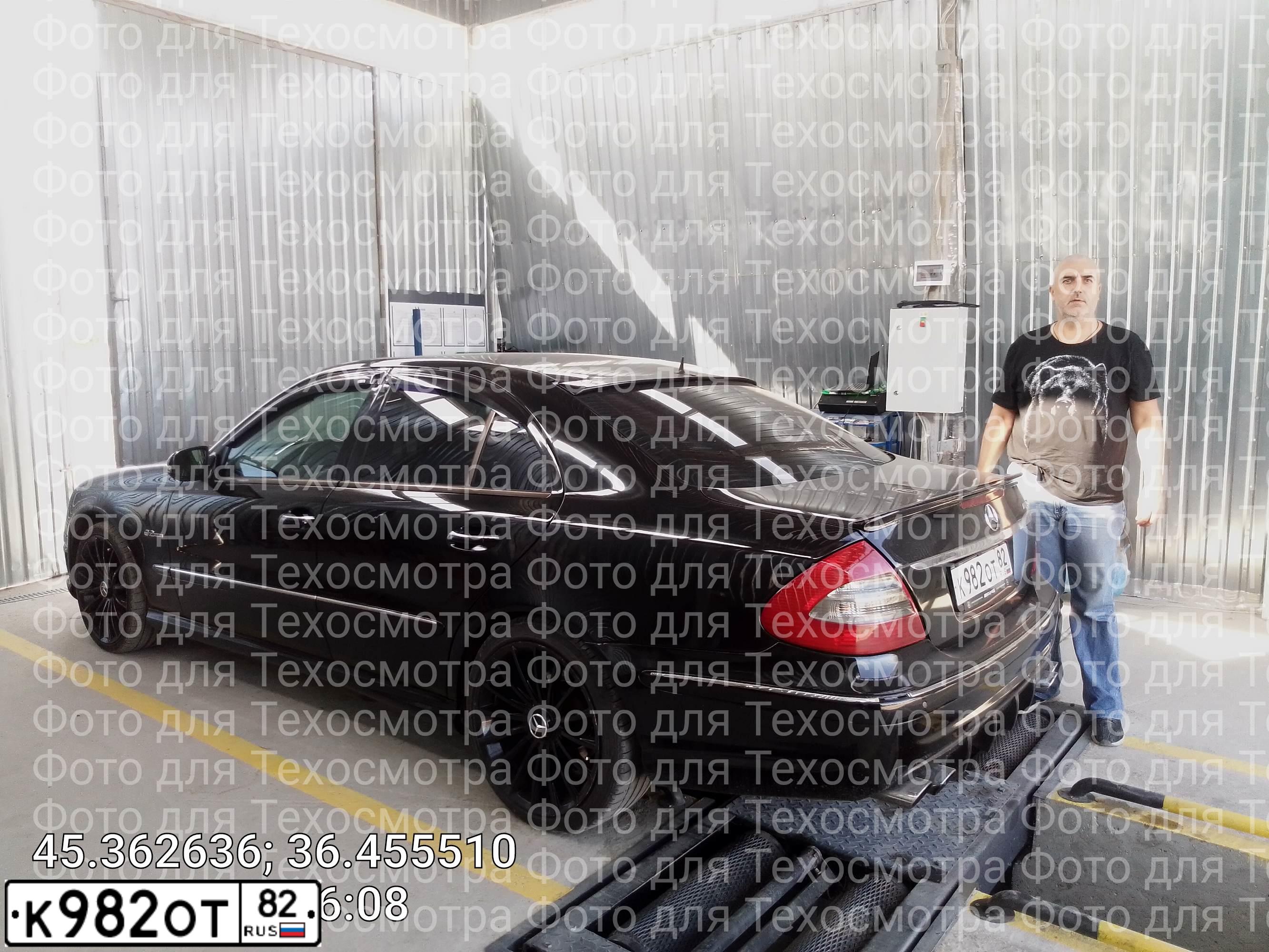 Фото автомобиля MERCEDES E-KLASSE, 2012 — госномер К982ОТ82. Цвет: Белый