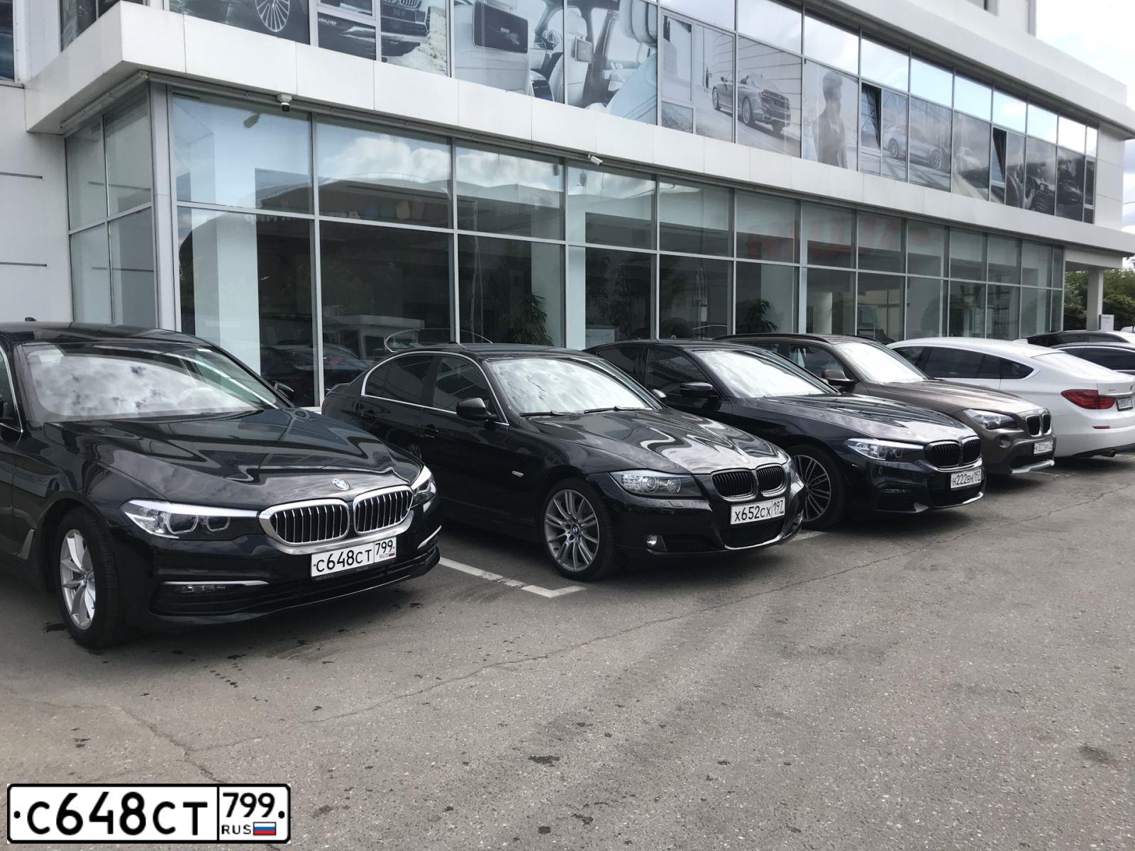 Фото автомобиля BMW SERIE 5, 2019 — госномер Н155УА198. Цвет: ЧЕРНЫЙ