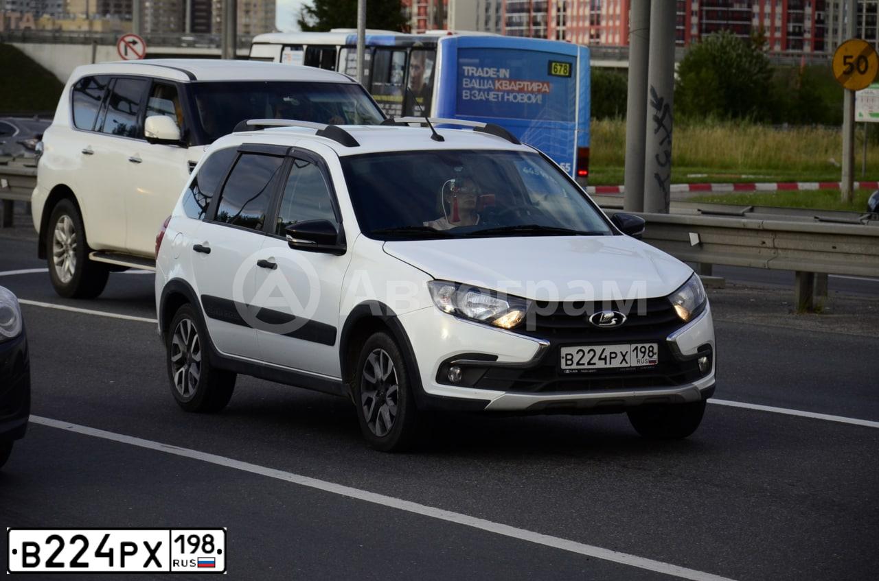 Фото автомобиля LADA 2194 KALINA, 2019 — госномер В224РХ198. Цвет: БЕЛЫЙ