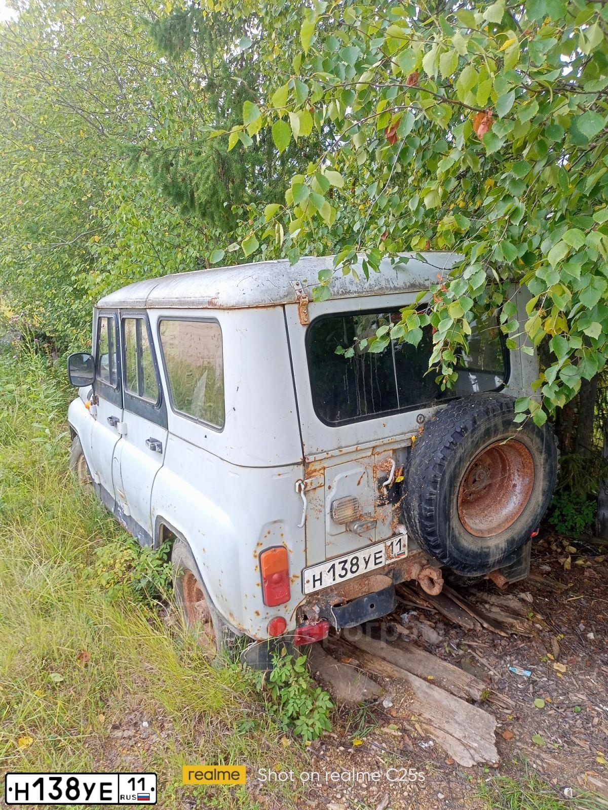 Фото автомобиля UAZ 3151 / HUNTER, 2002 — госномер Н138УЕ11. Цвет: БЕЛАЯ НОЧЬ