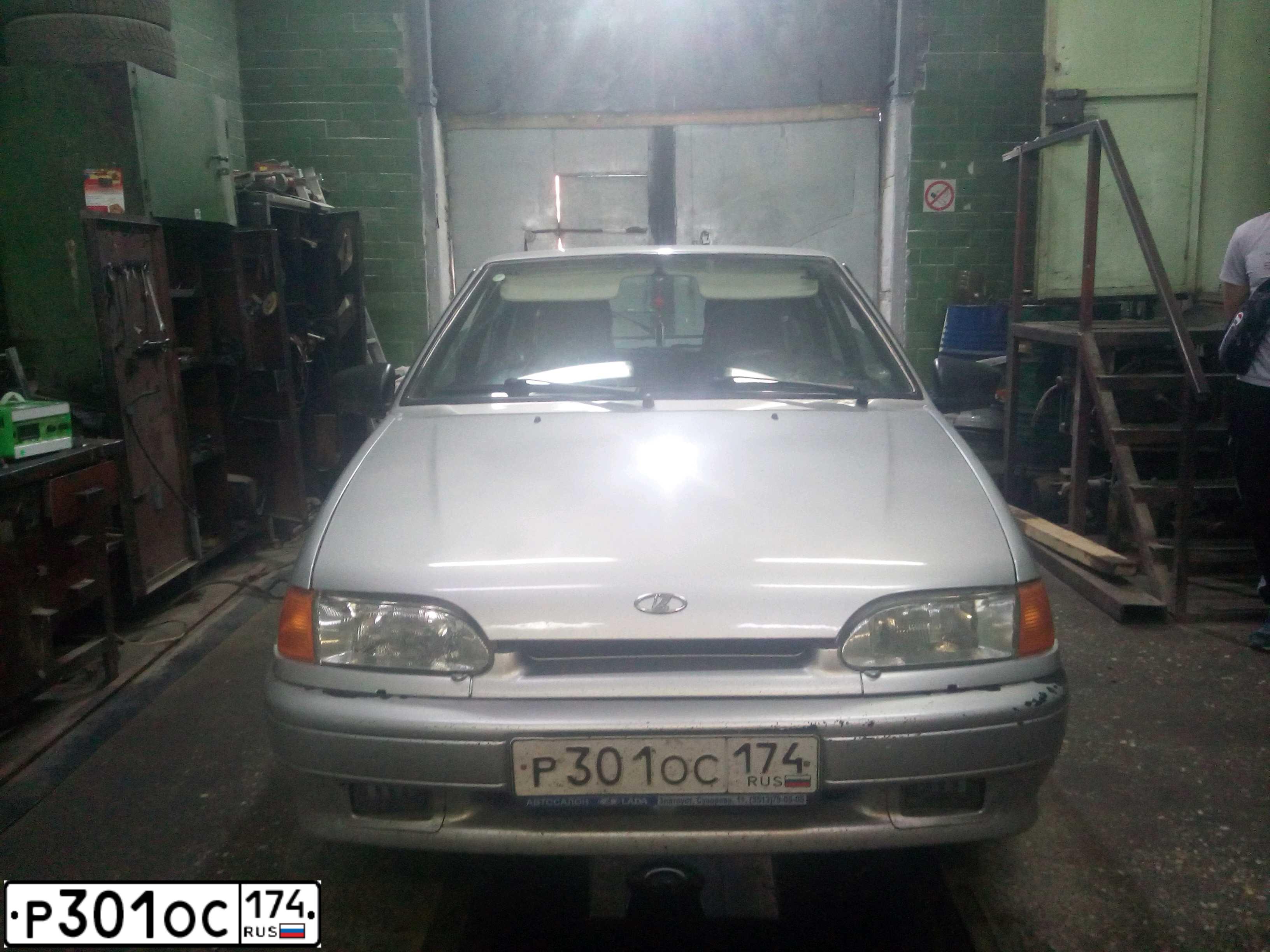 Фото автомобиля LADA 2114 SAMARA, 2013 — госномер Р301ОС174. Цвет: БЕЛЫЙ