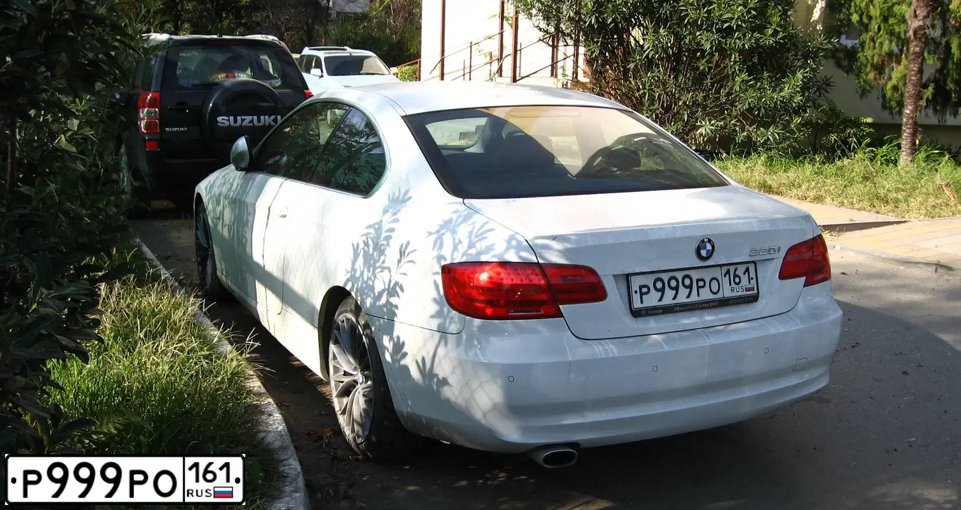 Фото автомобиля BMW 320I, 2012 — госномер У703ТХ48. Цвет: Белый