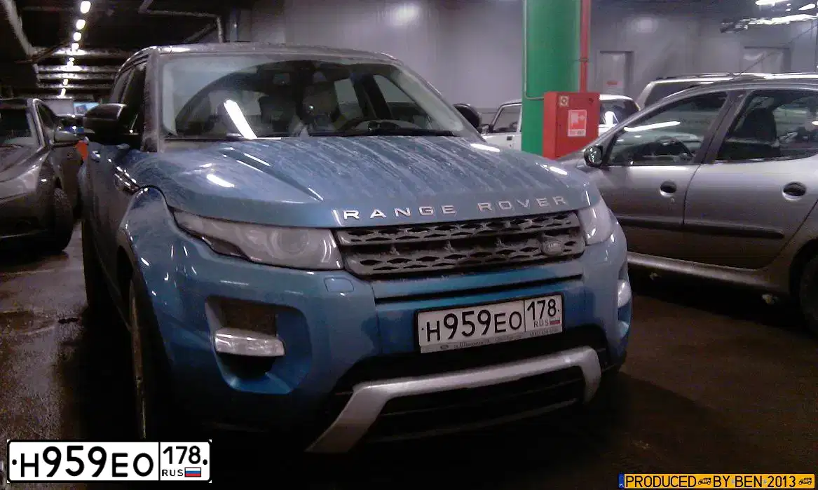 Фото автомобиля LANDROVER RANGE ROVER EVOQUE, 2012 — госномер А007УВ154. Цвет: синий
