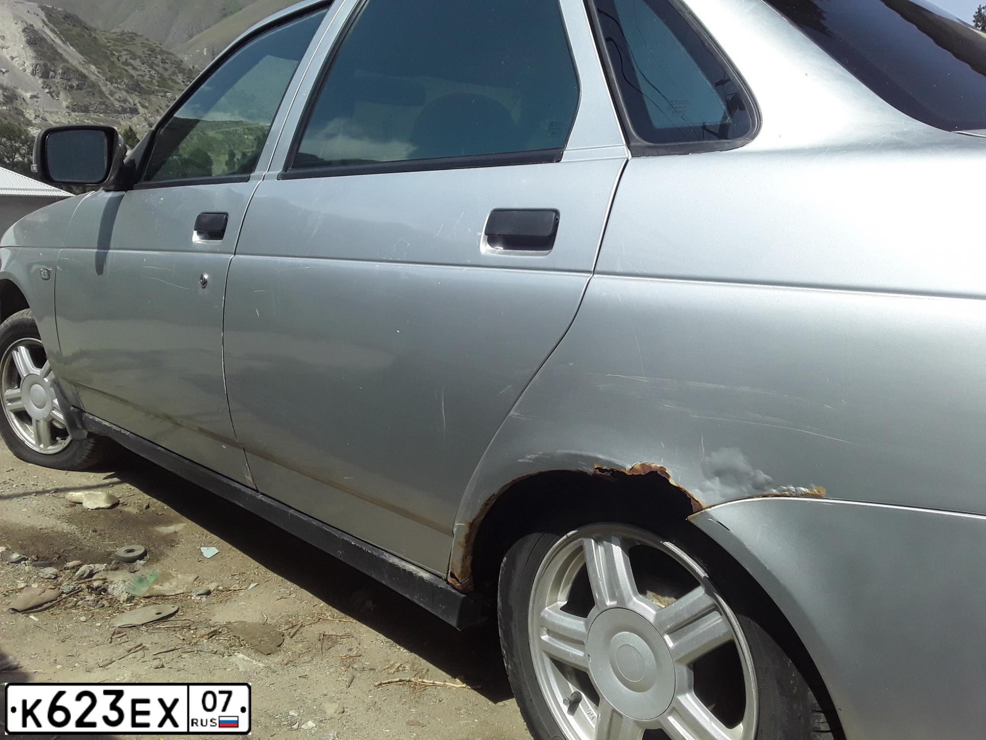 Фото автомобиля LADA 217030 LADA PRIORA, 2008 — госномер М143МР07. Цвет: СВЕТЛО-СЕРЕБРИСТЫЙ МЕТАЛЛ