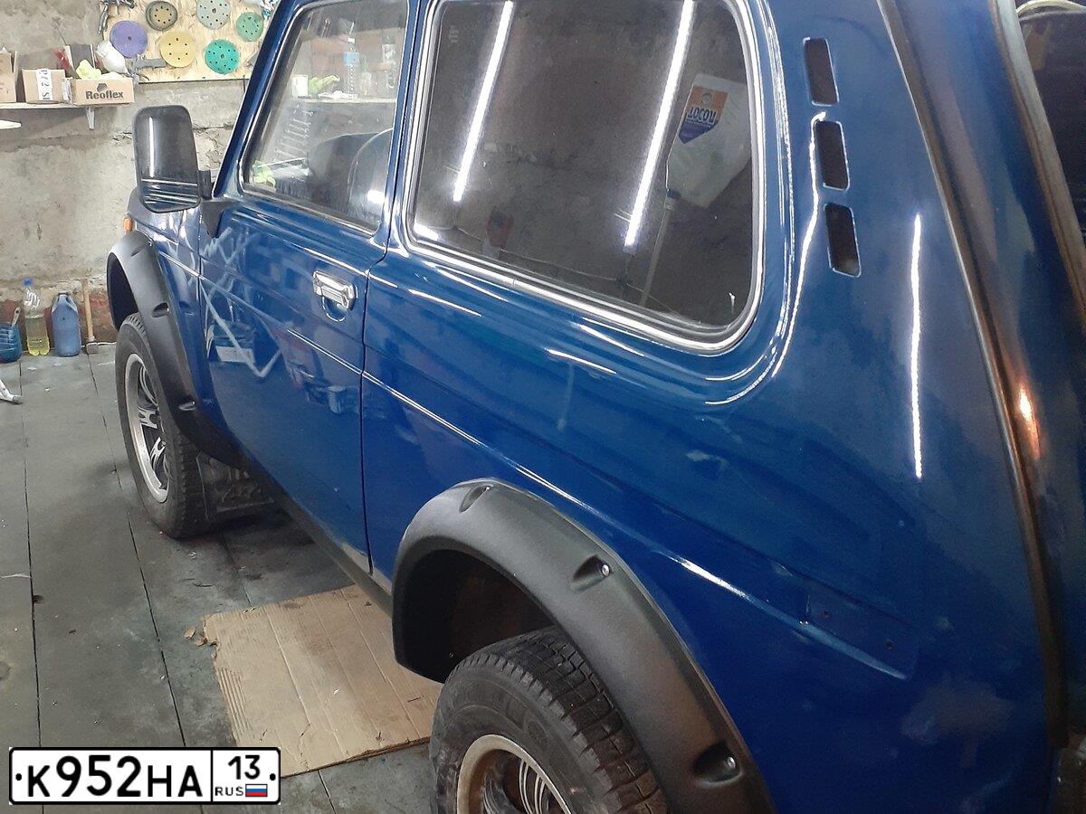 Фото автомобиля LADA 2121 NIVA, 2010 — госномер Е333РС13. Цвет: ТЕМНО-ВИШНЕВЫЙ