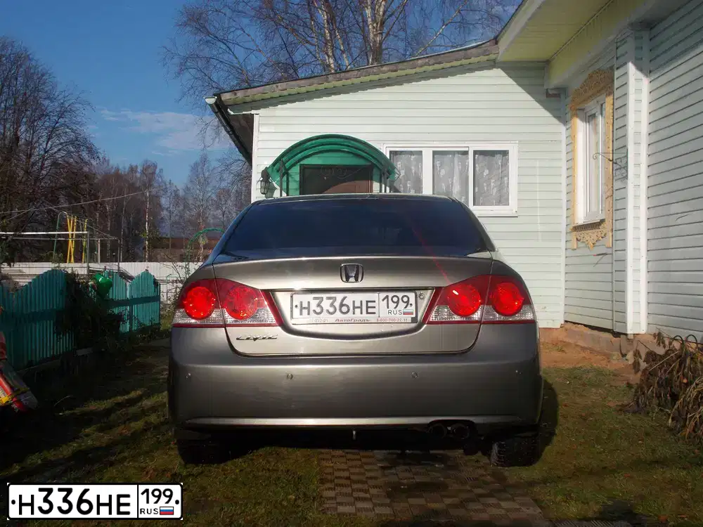 Фото автомобиля HONDA CIVIC, 2008 — госномер К414АМ35. Цвет: Серый