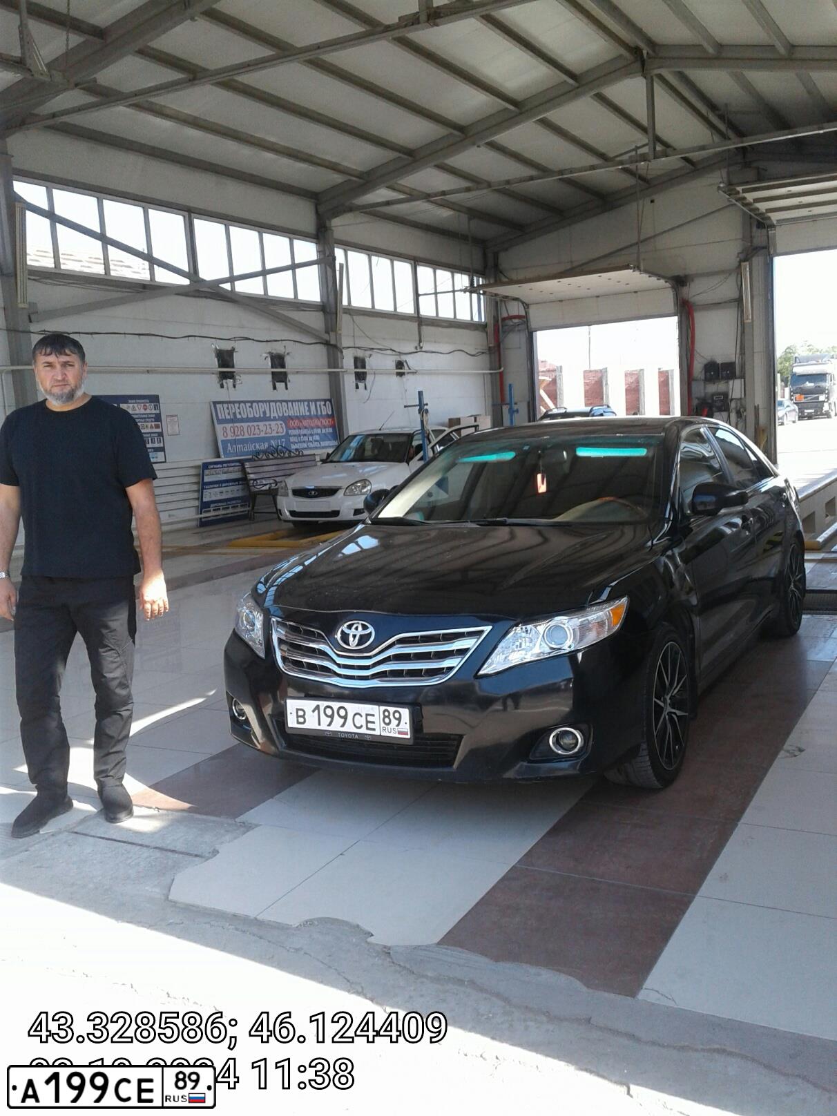 Фото автомобиля TOYOTA CAMRY, 2011 — госномер О777ЕО05. Цвет: ЧЕРНЫЙ