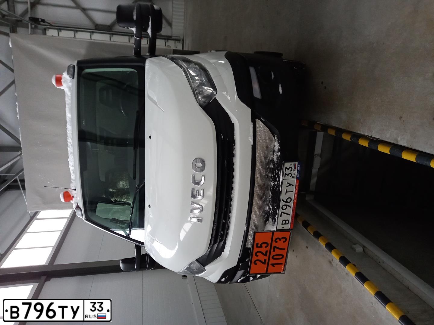 Фото автомобиля IVECO DAILY, 2020 — госномер В796ТУ33. Цвет: Белый