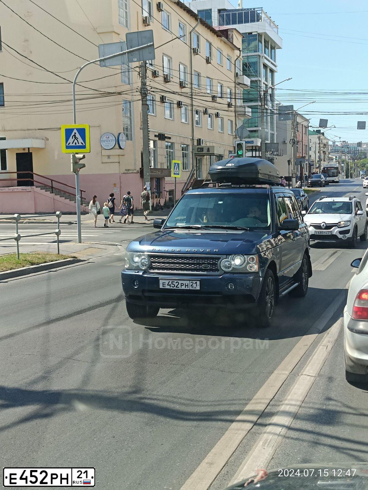 Фото автомобиля LANDROVER RANGE ROVER, 2007 — госномер В091ВВ21. Цвет: СЕРО-СИНИЙ