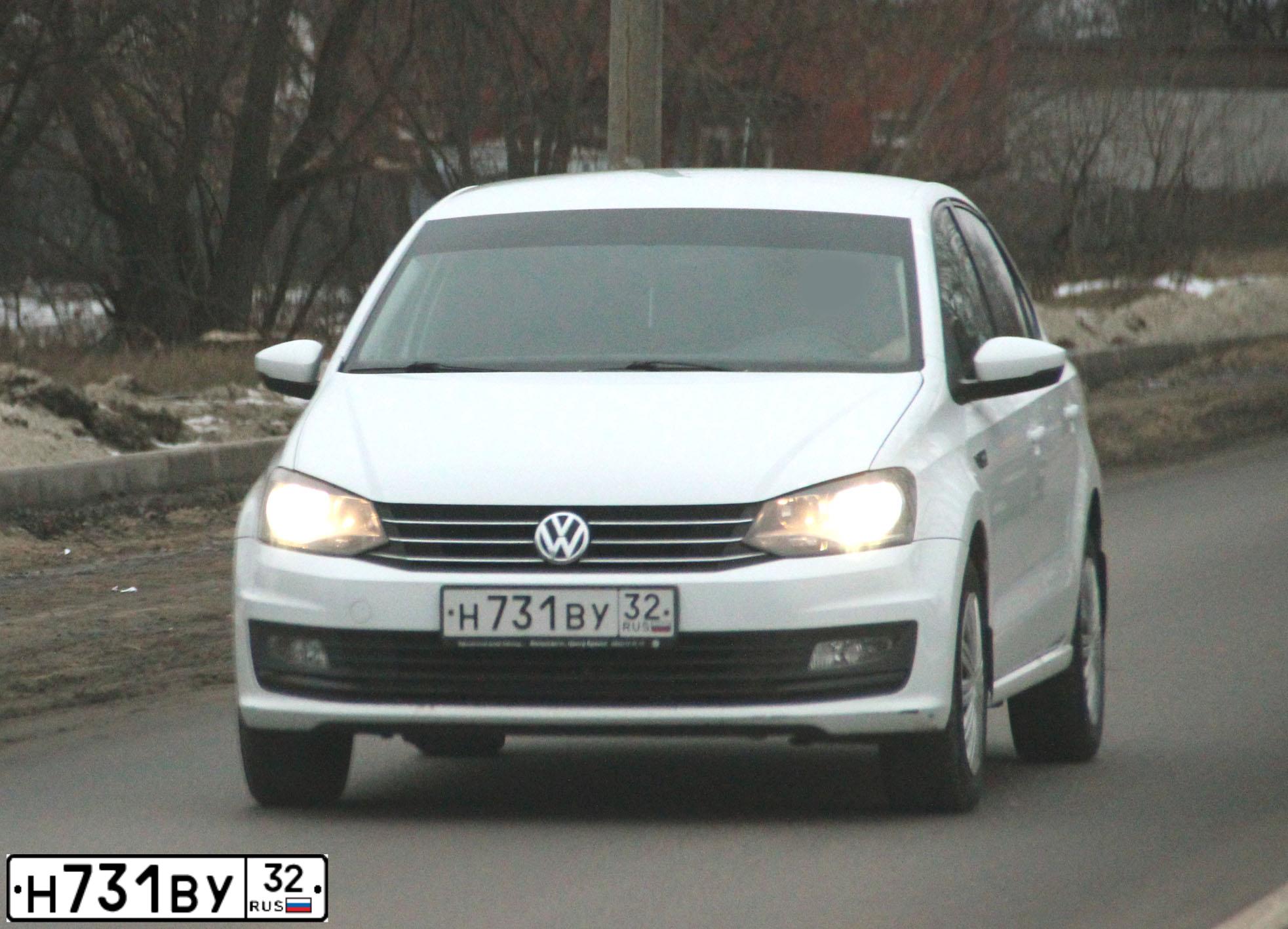 Фото автомобиля VOLKSWAGEN POLO, 2016 — госномер Н731ВУ32. Цвет: Белый