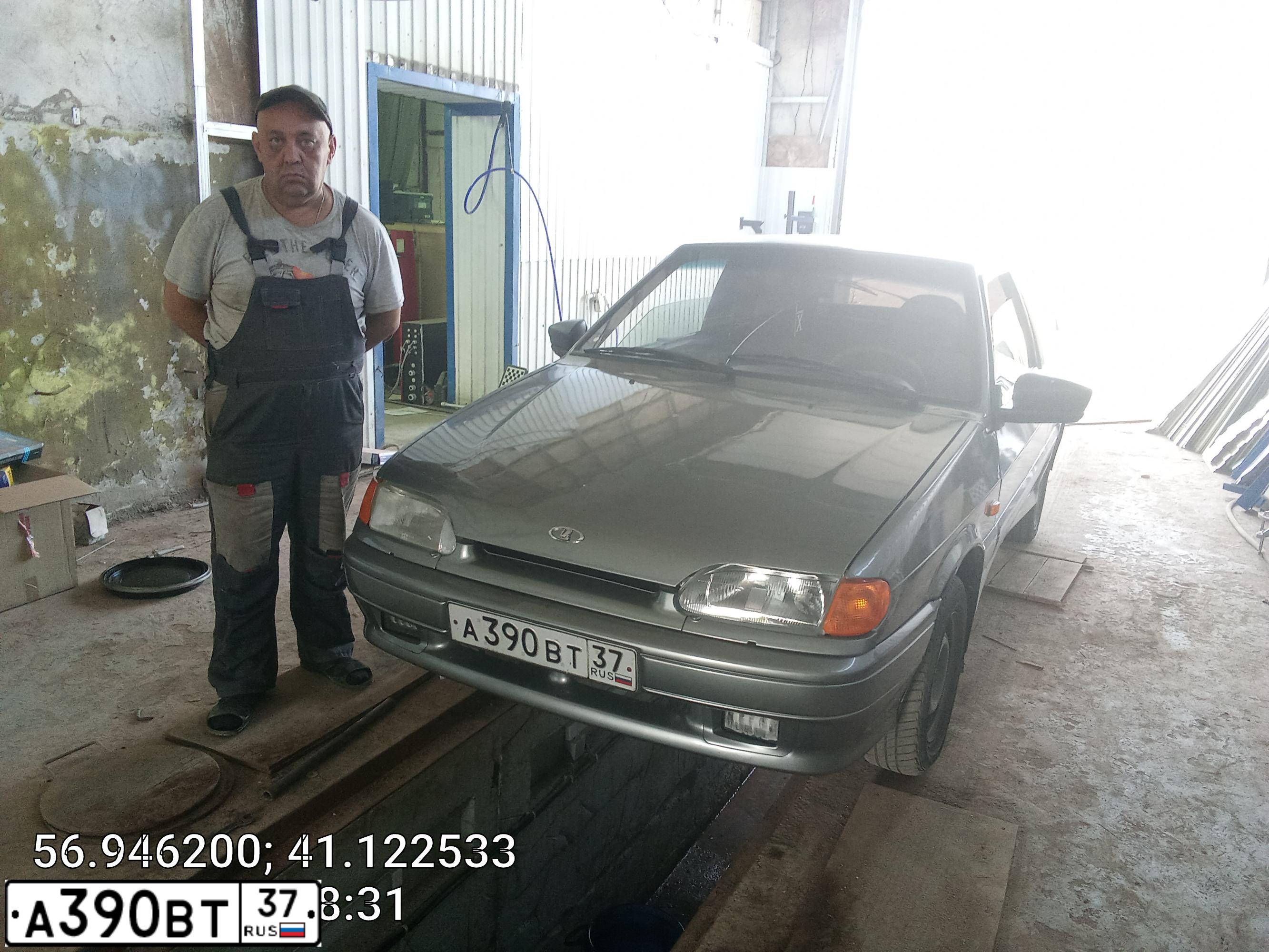 Фото автомобиля LADA 2113 SAMARA, 2011 — госномер А390ВТ37. Цвет: средний серо-зеленый металлик