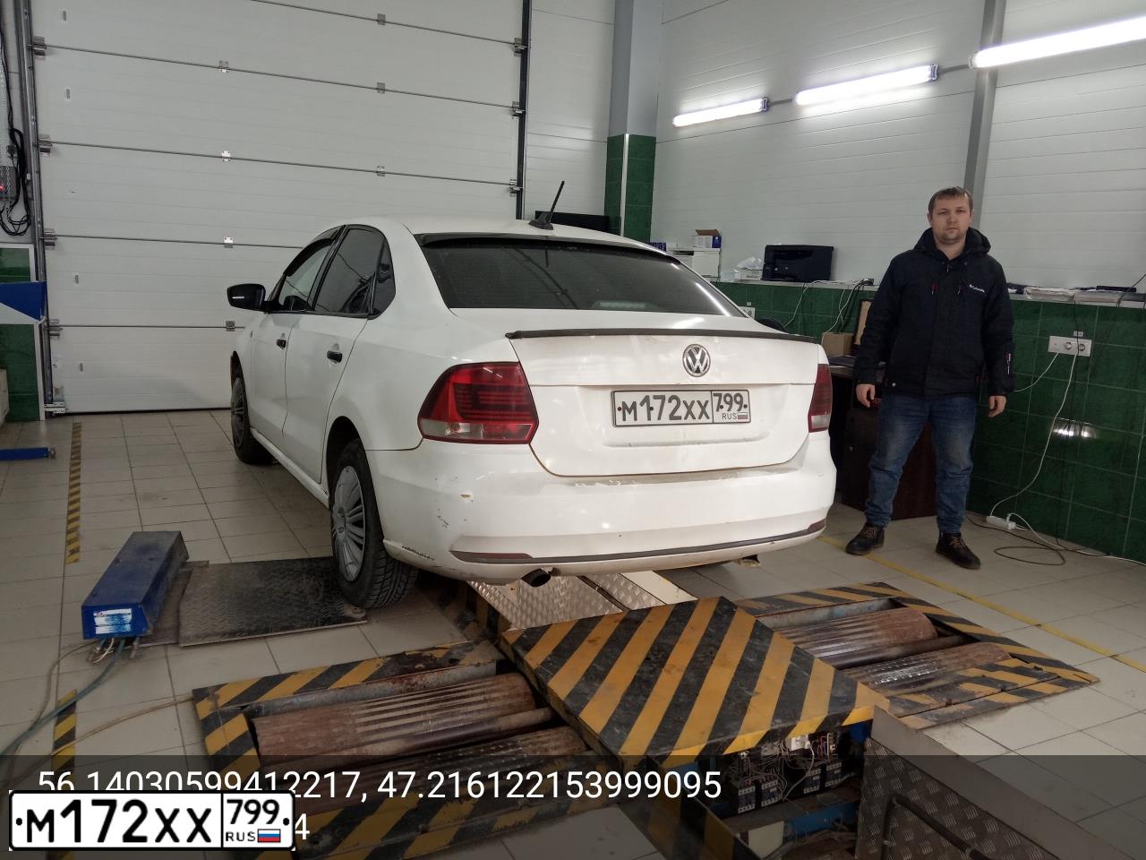 Фото автомобиля VOLKSWAGEN POLO, 2018 — госномер М094РТ21. Цвет: Белый