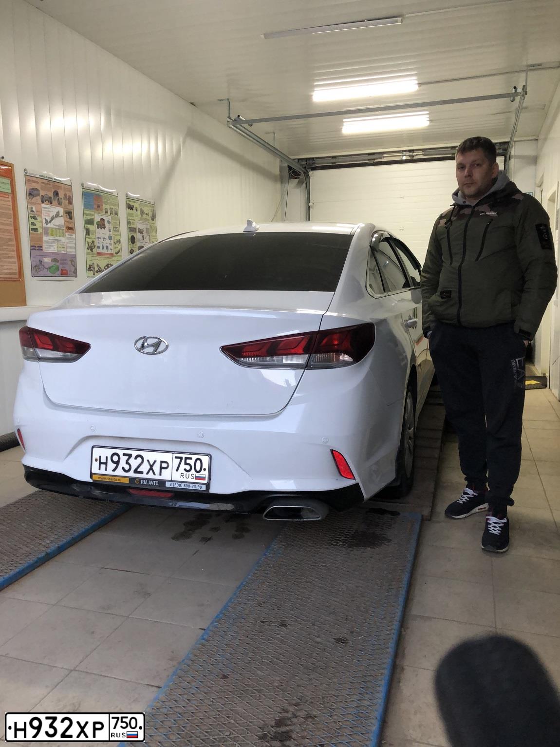 Фото автомобиля HYUNDAI SONATA, 2018 — госномер С911СН750. Цвет: БЕЛЫЙ