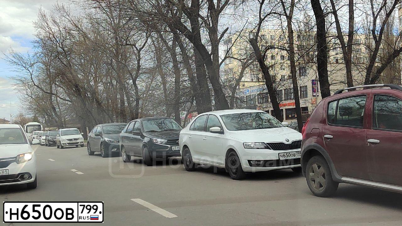 Фото автомобиля SKODA RAPID, 2019 — госномер Н650ОВ799. Цвет: БЕЛЫЙ