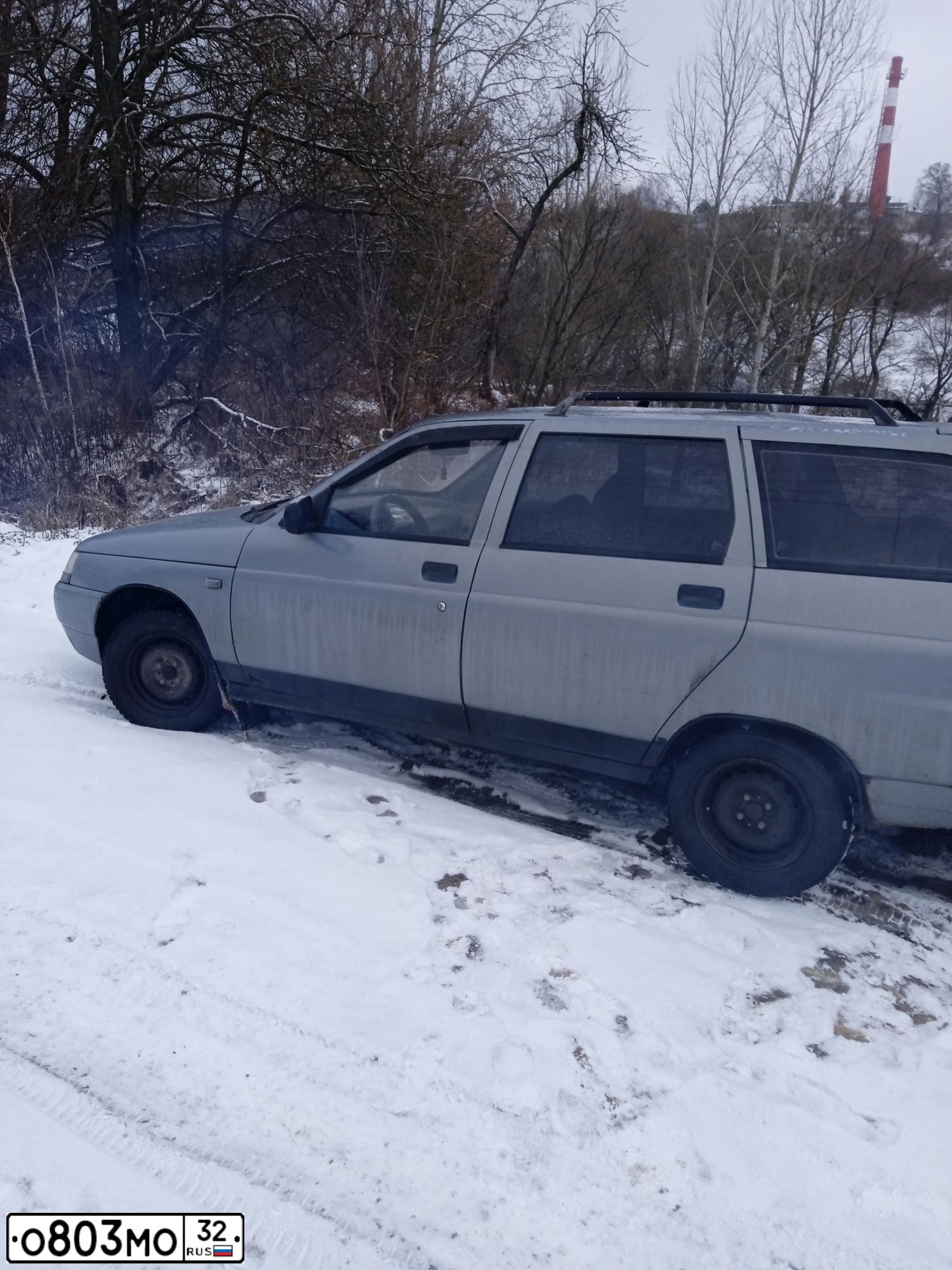 Фото автомобиля LADA 2111, 2004 — госномер О803МО32. Цвет: СЕРЫЙ
