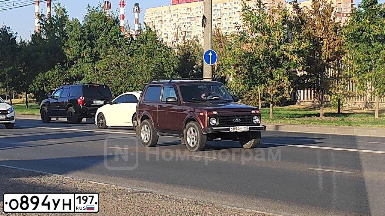 Фото автомобиля LEXUS IS, 2008 — госномер С169ТА196. Цвет: СИНИЙ ТЕМНЫЙ