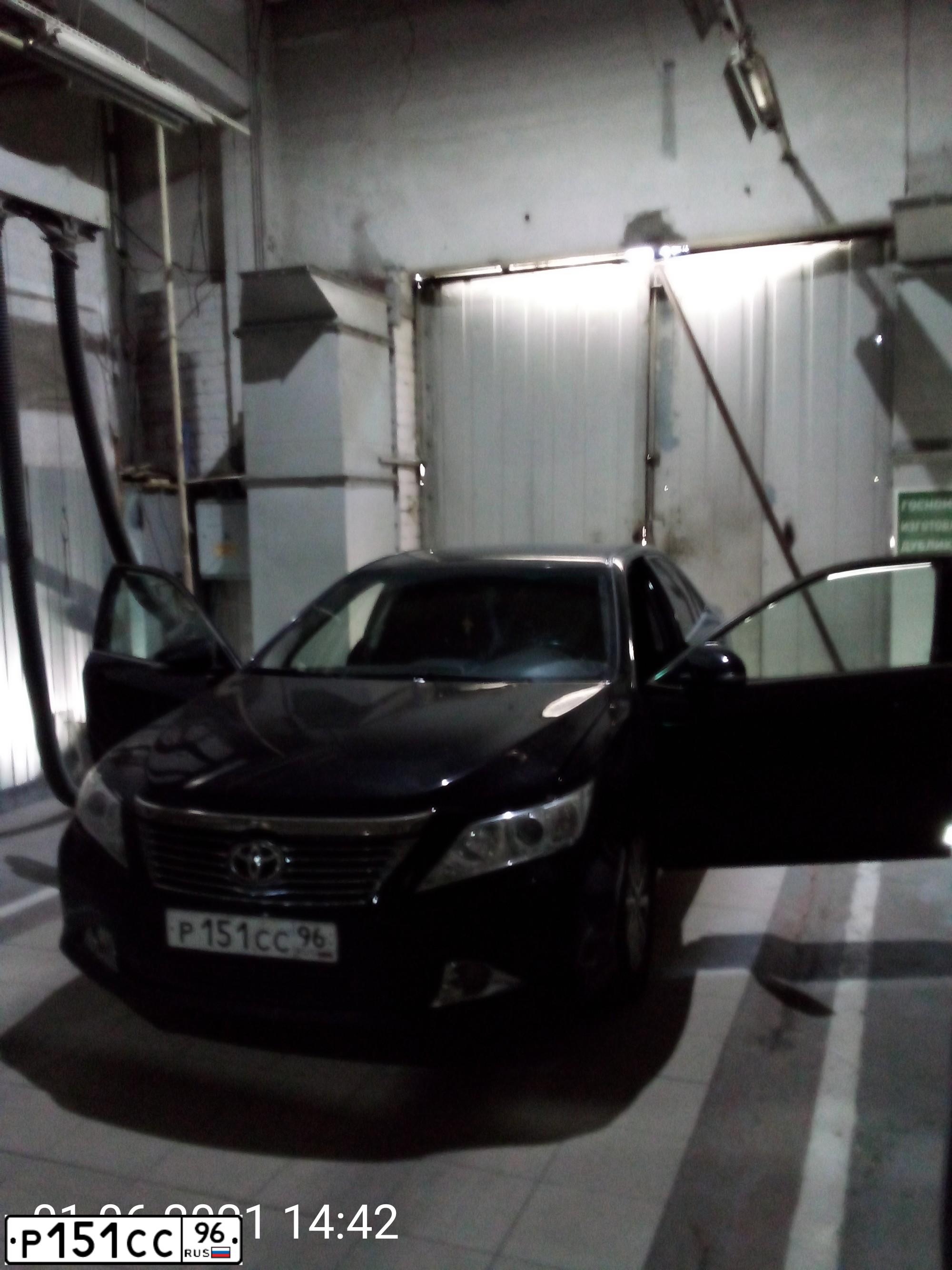 Фото автомобиля MAZDA 3, 2010 — госномер О804ТР174. Цвет: Белый