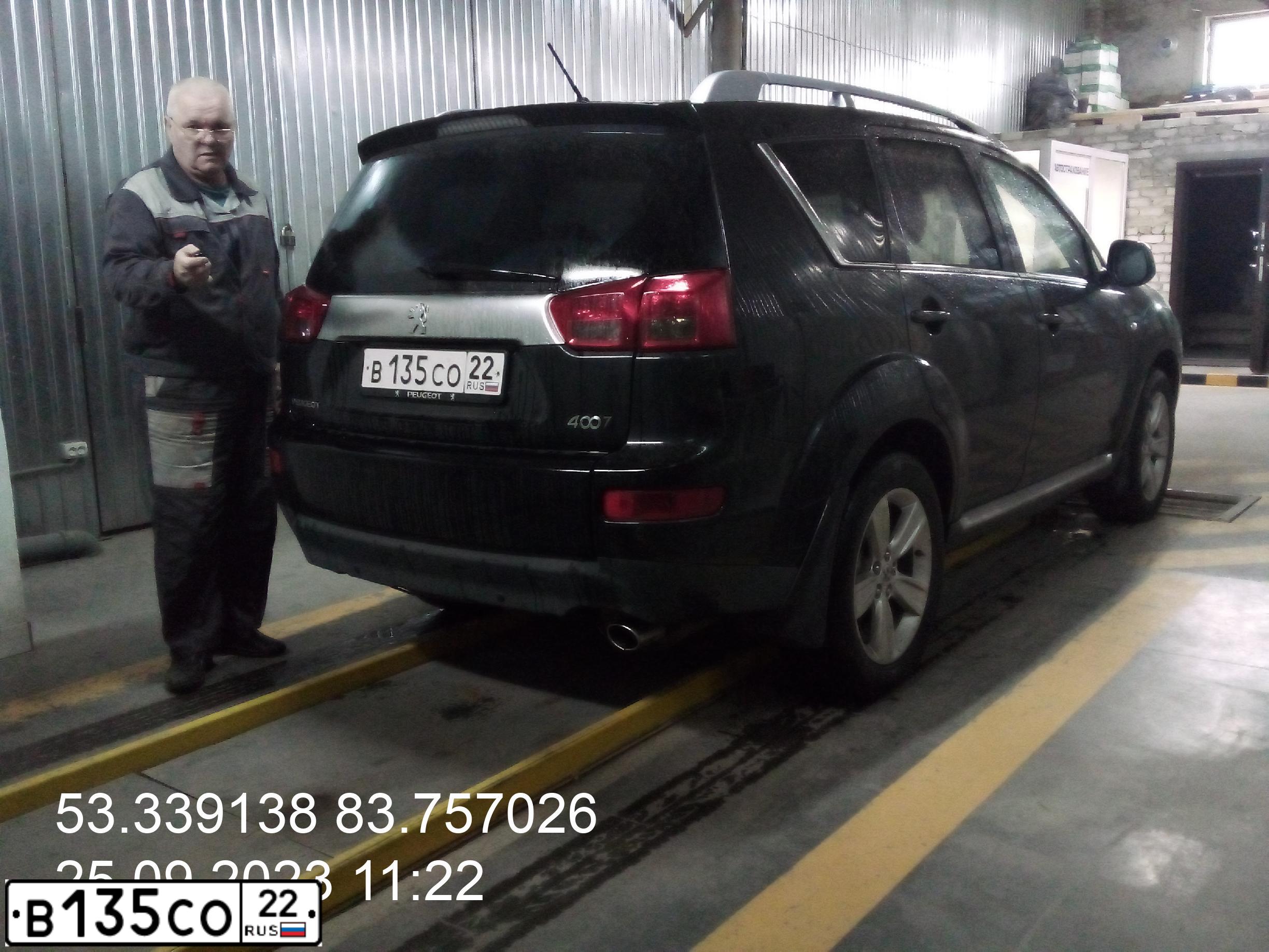 Фото автомобиля PEUGEOT 4007, 2009 — госномер К382ЕМ122