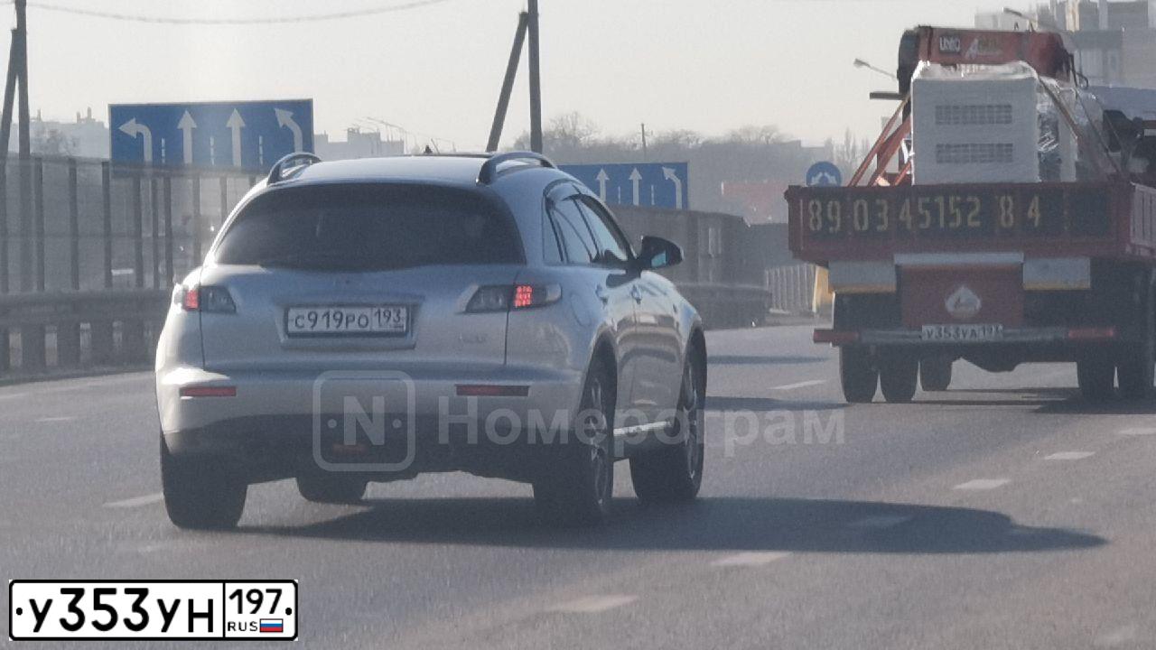 Фото автомобиля MERCEDES GLK-KLASSE, 2011 — госномер У353СТ197. Цвет: Белый