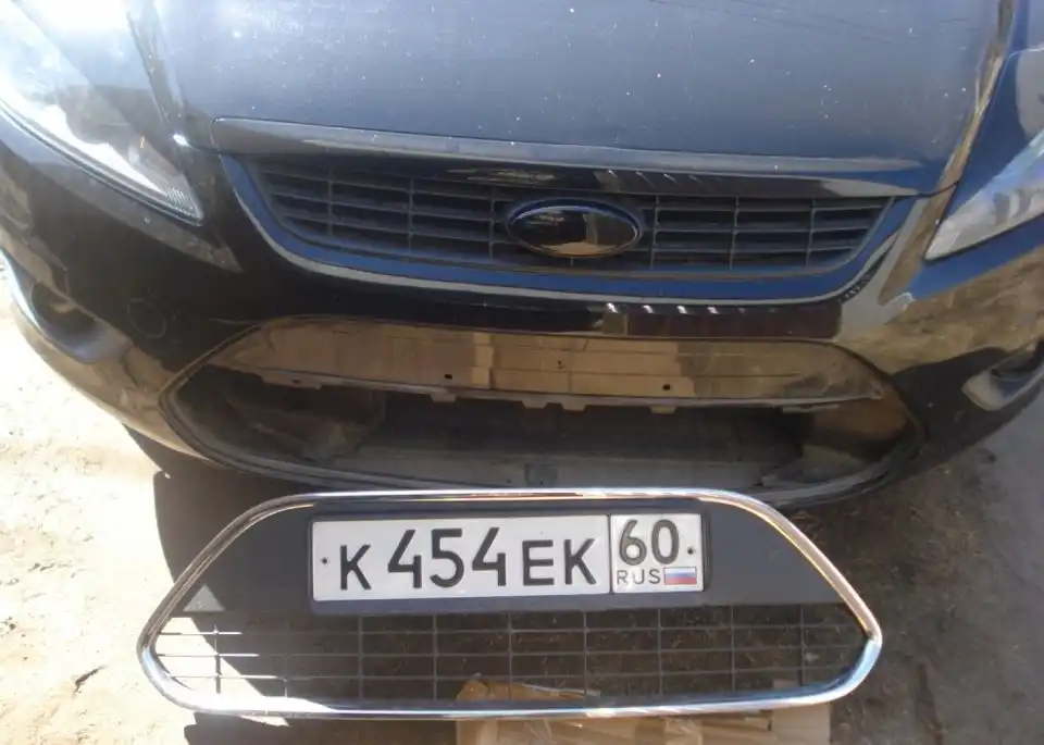 Фото автомобиля FORD FOCUS, 2008 — госномер М232РМ198. Цвет: ЧЕРНЫЙ