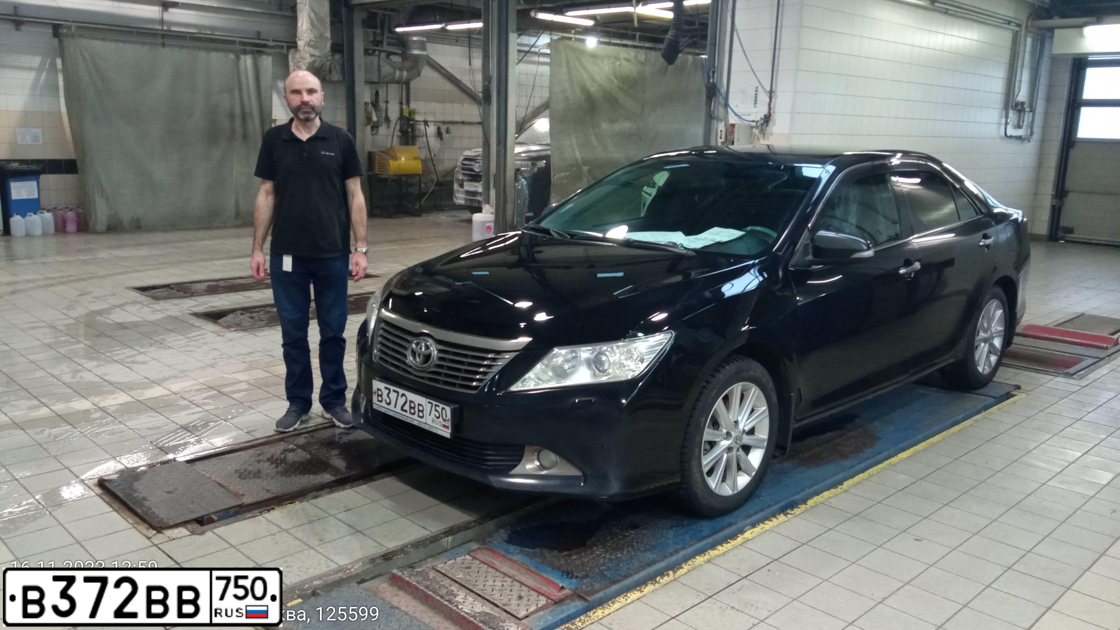 Фото автомобиля TOYOTA CAMRY, 2014 — госномер М770ТН797. Цвет: ЧЕРНЫЙ