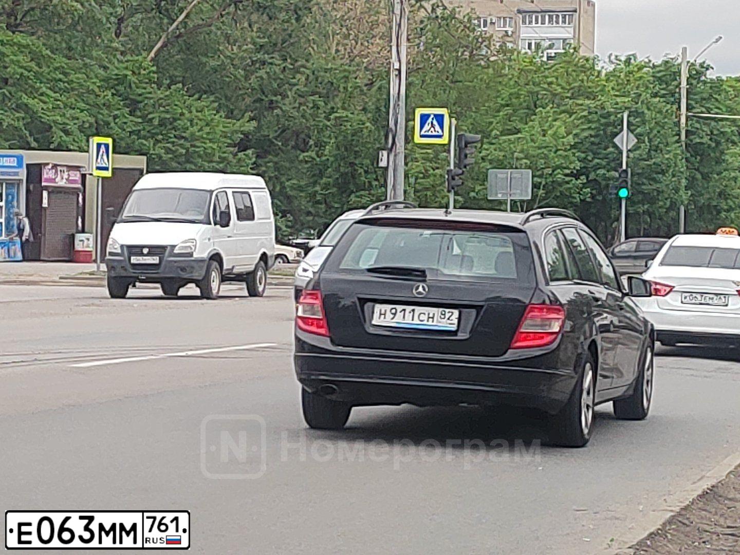 Фото автомобиля MERCEDES E-KLASSE, 2018 — госномер Е063ММ761. Цвет: СЕРЫЙ