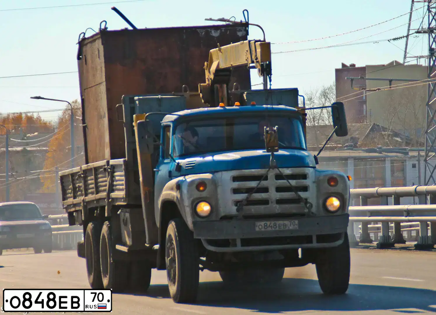Фото автомобиля INTERNATIONAL HEAVY TRUCK 8500-9900, 1998 — госномер Т619ТТ70. Цвет: Белый