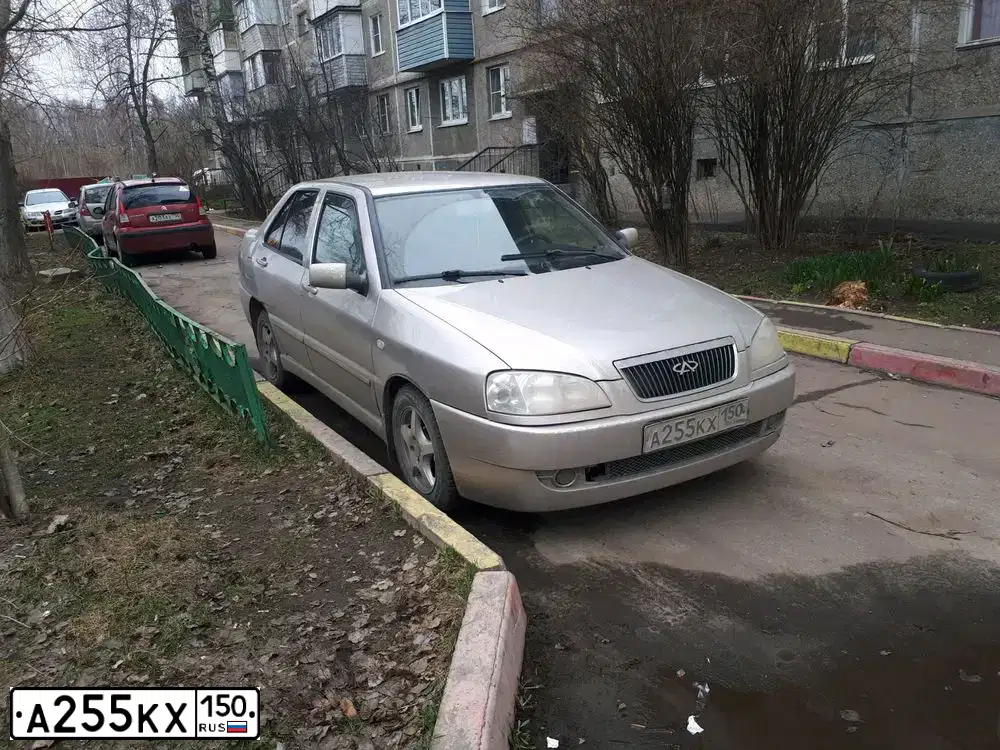 Фото автомобиля CHERY AMULET /FLAGCLOUD/, 2007 — госномер А255КХ150. Цвет: СЕРЫЙ