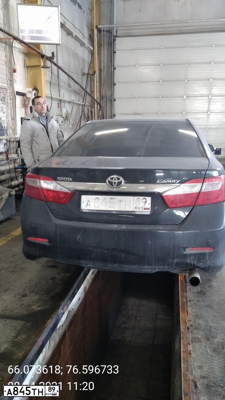 Фото автомобиля TOYOTA CAMRY, 2013 — госномер Х767УУ56. Цвет: ЧЕРНЫЙ