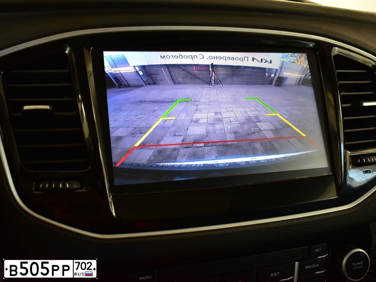 Фото автомобиля GEELY EMGRAND X7, 2019 — госномер Р525СТ797. Цвет: Серебристый